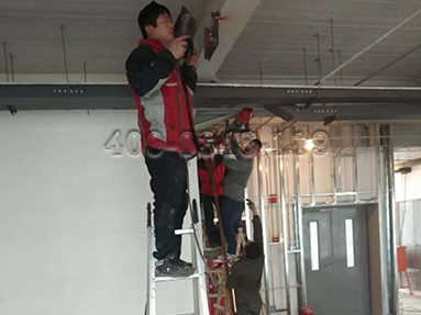 消防喷淋头移位